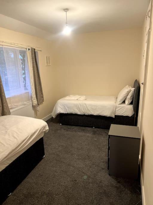 Spacious City Centre Home Near Hospital & M5 Worcester Exterior foto